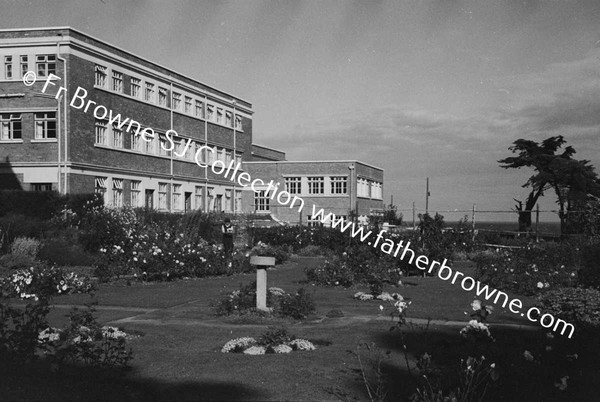 HOLY CHILD CONVENT EXTERIOR